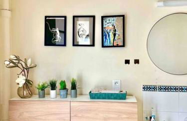 2-Bed Room Cosy Apartment - Central Location - Foto 7