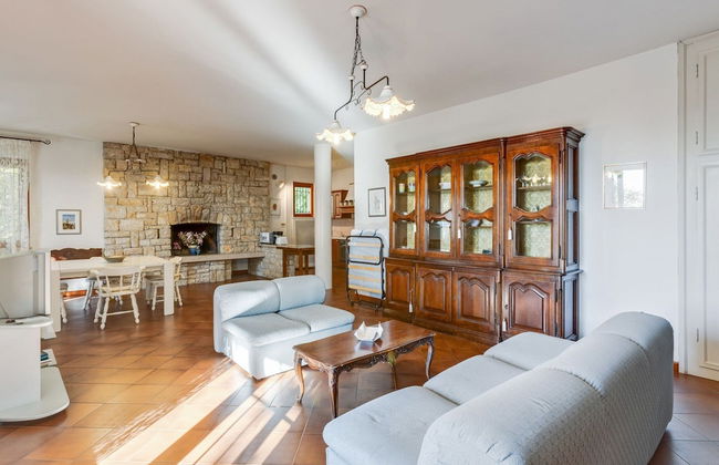 Villa in Torri del Benaco With Private Pool - Photo 12