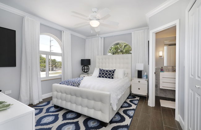 Luxury Beachfront Home With Pool In Islamorada 3 Bedroom Home by RedAwning - Photo 3