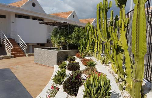 Views, international channels, A-C, pool, bar - Foto 31