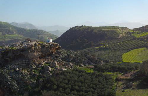 Venerato Villas Ampela & Apolonia, with Pool, Spa Whirlpool & Heritage, By ThinkVilla - Foto 50