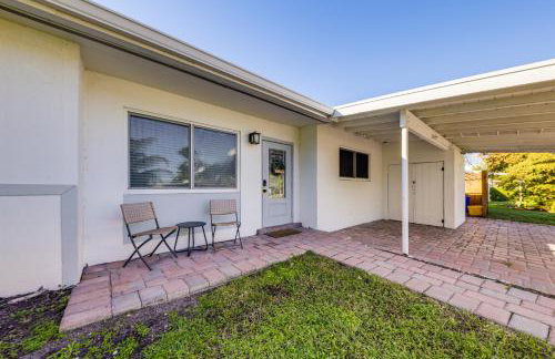 Game Room, Patio! Lake Worth Beach Family Retreat - Foto 27
