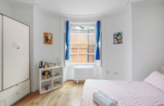 2 Bedroom W/ensuites-sleeps 6, 20min to Citycentre - Foto 5