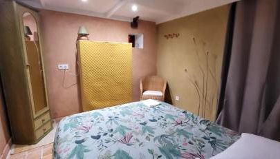 Gîte La Thébaïde Spa Sauna Jardin - Foto 2