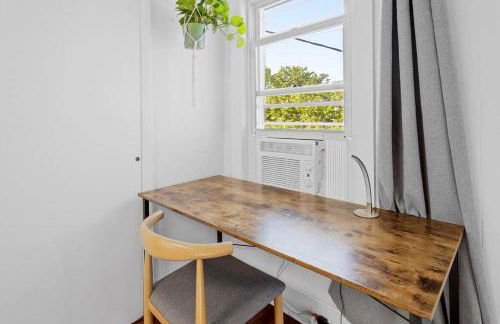 5BR 3BA Family Retreat 2 Blocks from Beach - Foto 19