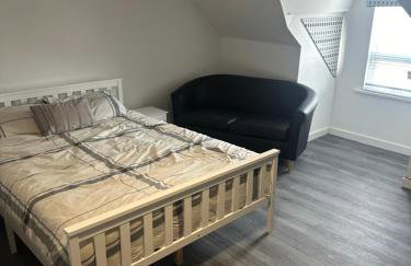 Apartment 2 Sheriff suits - Photo 6