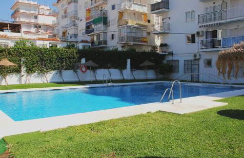 Nerja Gaviota holidays piscina y playa - Foto 50