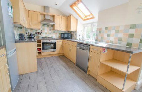 Cloudbreak Braunton, Sleeps 8 - Hot Tub hire - Dog Friendly - Foto 9