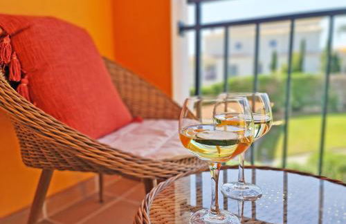 Apt MC - with pool - Photo 9