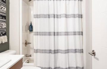 Curated, New Build Condo on TART Trail, With Bikes - Foto 4