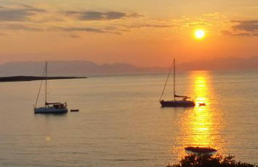 Sunset Holiday House - Photo 13