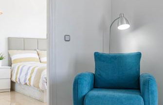 Stylish one bed apartment at Matchroom Country Club - Photo 12