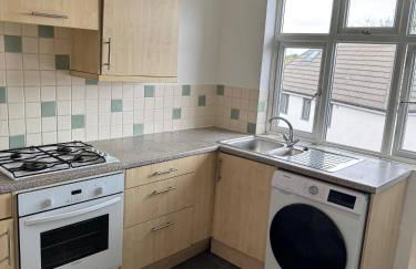 Modern 2 Bedroom Maisonette - Foto 3