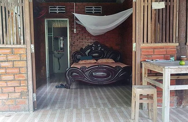 Peaceful Homestay in the Middle of Fruit Garden - Rooms With Private Toilets - Foto 1