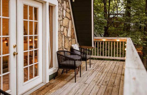 Big Mountain View! Downtown Gatlinburg Chalet Village! Hot Tub! Fan Favorite! AFrame Dreams! Magazine-Featured! Stunning Interiors! Little Green Cabin - Photo 39