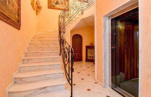 Private Luxury Villa with Pool - Foto 39