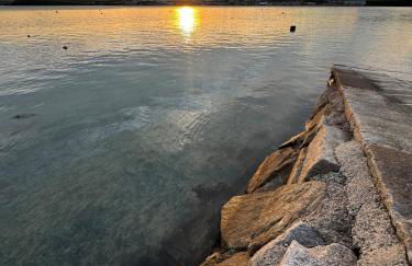 Bijou Beachfront Gem, Rock - Foto 7