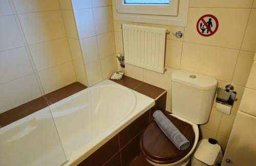 Pilea Comfy Home - Photo 20