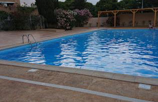 Escapade Parfaite Terrasse ensoleillée Piscine & Parking - Foto 12