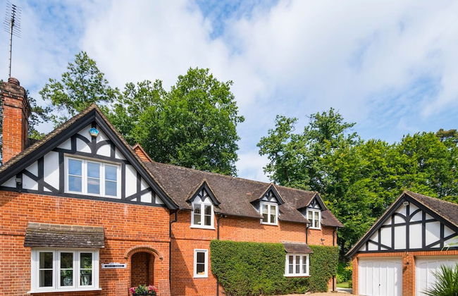 Magnolia Lodge - 4 Beds Fabulous Garden Parking - Foto 10