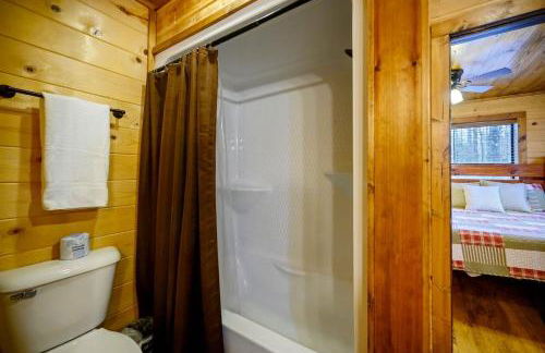 Whitetail Retreat Cabin for 13 - Foto 23