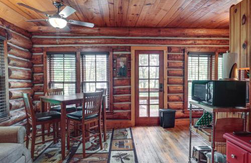 Pier and Lake-View Patio Wisconsin Northwoods Cabin - Foto 9