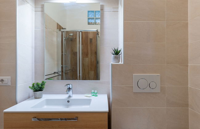 2 bedroom Apartment in Tremezzina with terrace - Photo 25