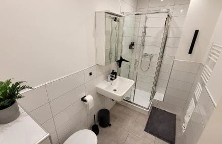 Business & Family - Zentral, 24h Check-In, XXL TV - Foto 22