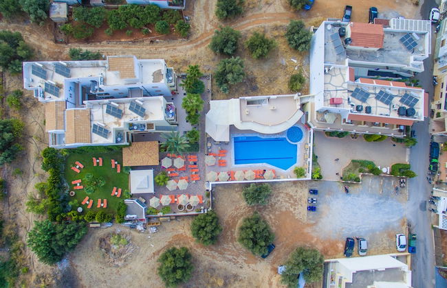 Bella Elena - Photo 40