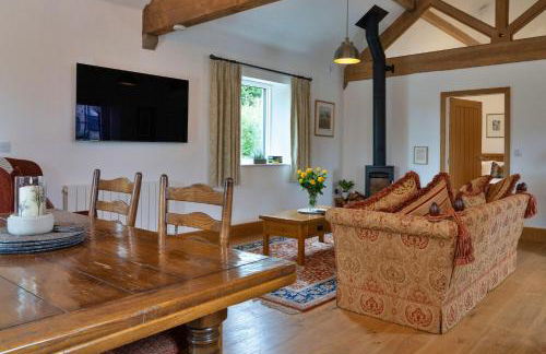 Finest Retreats - Westhills Cottage - Photo 8