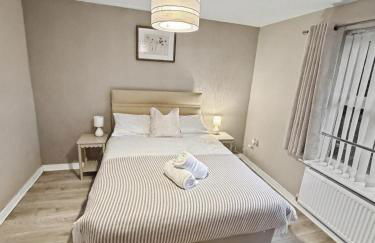 Entire home Sleeps 5 guest 5 mins fromMCR City - Foto 13