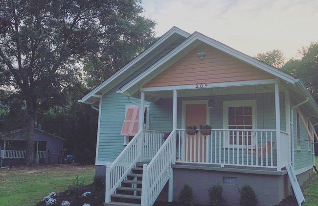 Clemson Memorabilia House - Photo 25