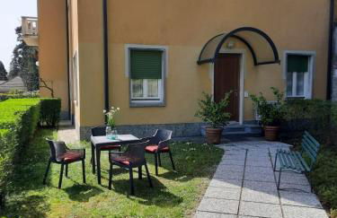 BMP APARTMENT GIOIOSA 2 giardino vista Lago Maggiore - Foto 3