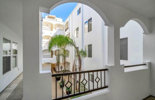 Amazing & Spacious in Heart of Santa Monica- Easy Access to ALL Tourist attractions - Foto 10