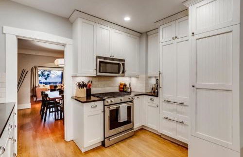 The Bonsai Bungalow With A Hot Tub And A Game Room - Foto 10