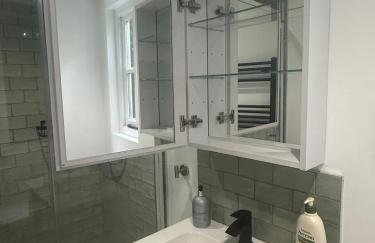 Peaceful Garden Cottage - Foto 15