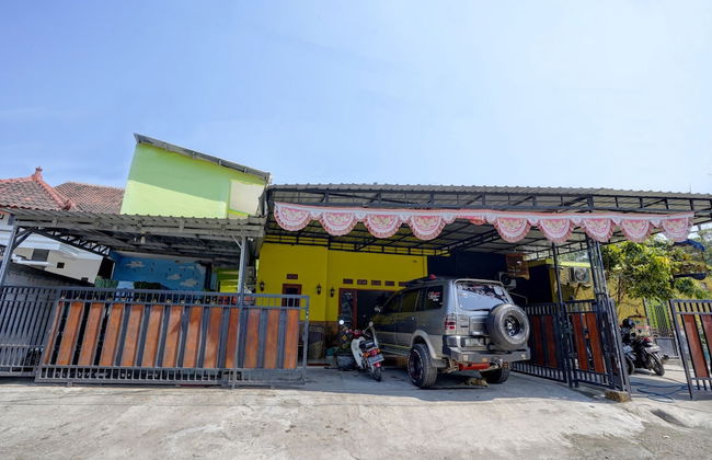 OYO Life 92840 Wisma Morricco - Foto 28