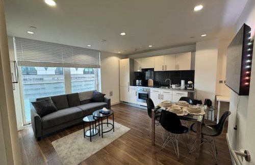 MediaCityUK - 2 Bedroom Modern Apartment - Foto 1