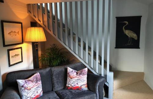 Riverside Retreat - Photo 13