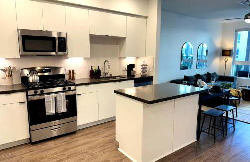 Bright Condo 10 Min from Disneyland With Pool & GYM - Foto 61