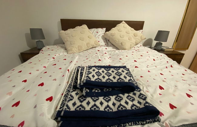 Stunning 4bedrooms Flat - Photo 2