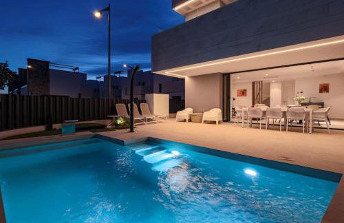 Luxueuze villa met verwarmd zwembad - Foto 36