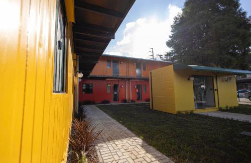 Villa Dei Colori Studio 1 com Ar Condicionado e Wi-fi proximo a Pedreira Térreo - Foto 25