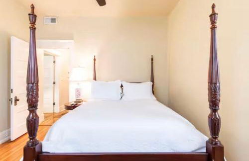 Huge Historic Home- Poker Room, 6BR 5BA, Walkable - Foto 11