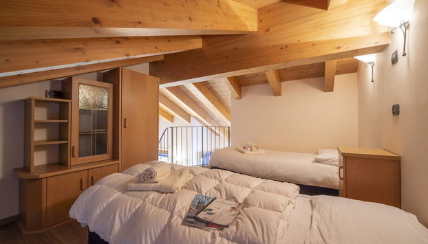 Falco - Foto 4, Habitación