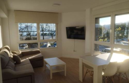 Apartamento Bulevar Cangas - Foto 1