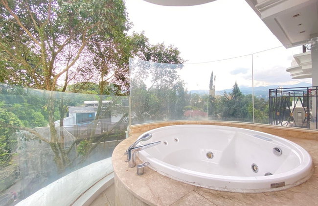 Modern Studio Room With Jacuzzi At Art Deco Apartment - Foto 18