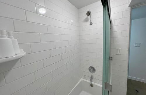 New Listing -Luxury House on the Riviera , Modern Design, and Panoramic Ocean -30 day Minimum - Foto 26