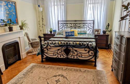 Luxury duplex in 1880s brownstone w private garden - Foto 28