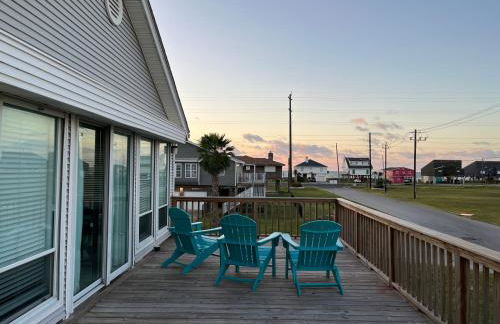 Zachary Beach House, Ocean views & walk to beach! - Foto 15